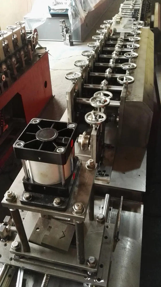 Cable Tray Perforation Equipment for Efficient Industrial Applications