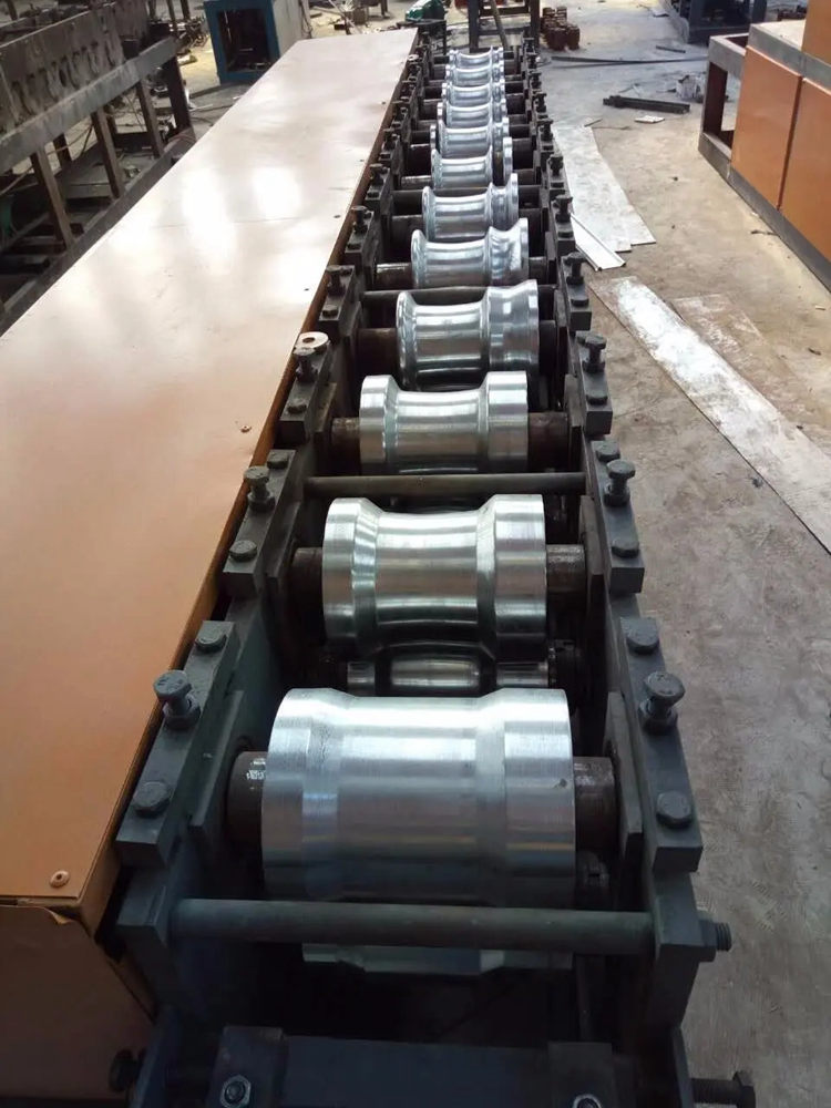 machine for make corrugated roof sheet