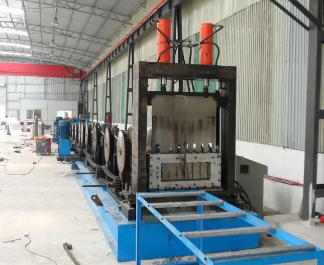 vertical large span roll forming machine