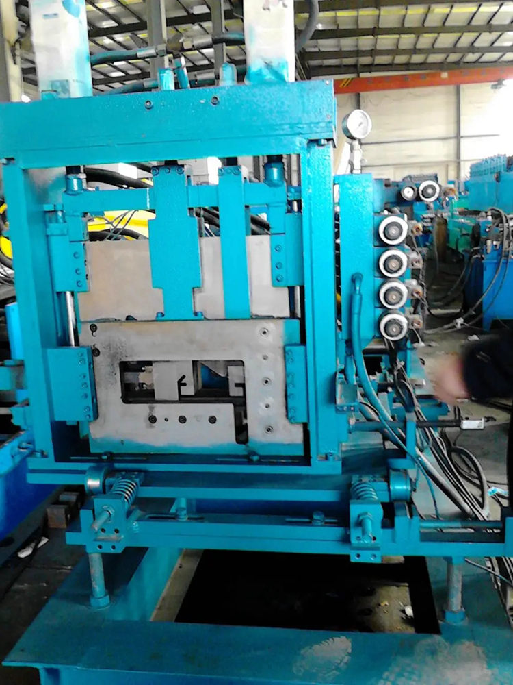 curving unistrut roll forming machine