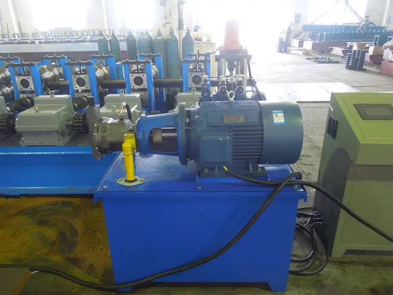 Versatile C/Z Purlin Roll Forming Machine for Quick Change Applications
