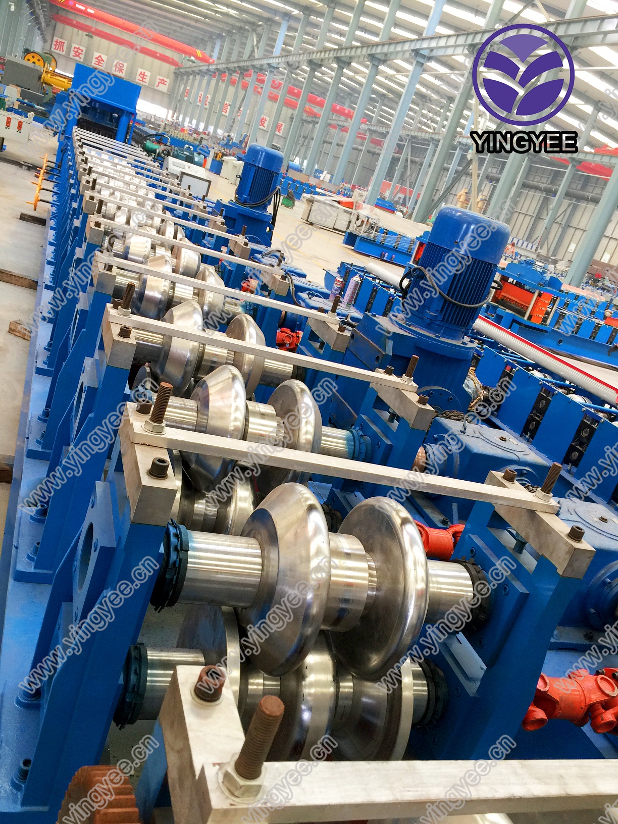 roof sheet forming machine