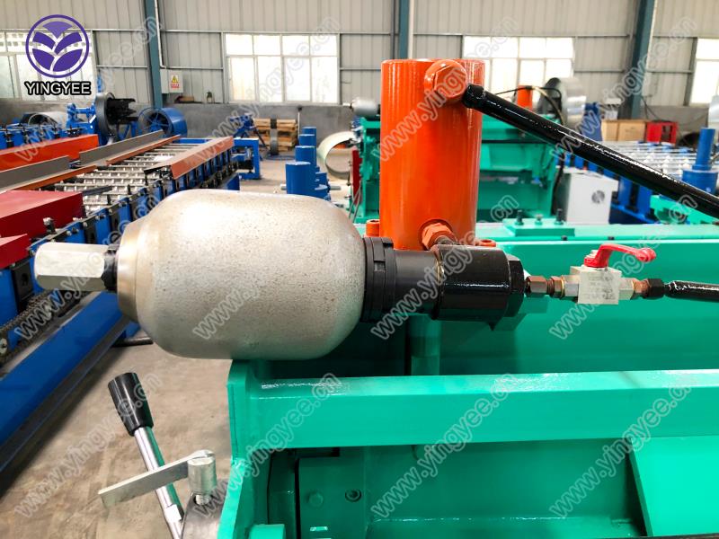 Heavy-Duty Rolling Machine for Efficient Storage Rack Assembly and Maintenance
