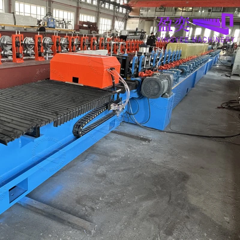 roller shutter door forming machine