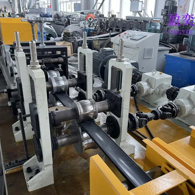 Metal Roller Shutter Making Machine