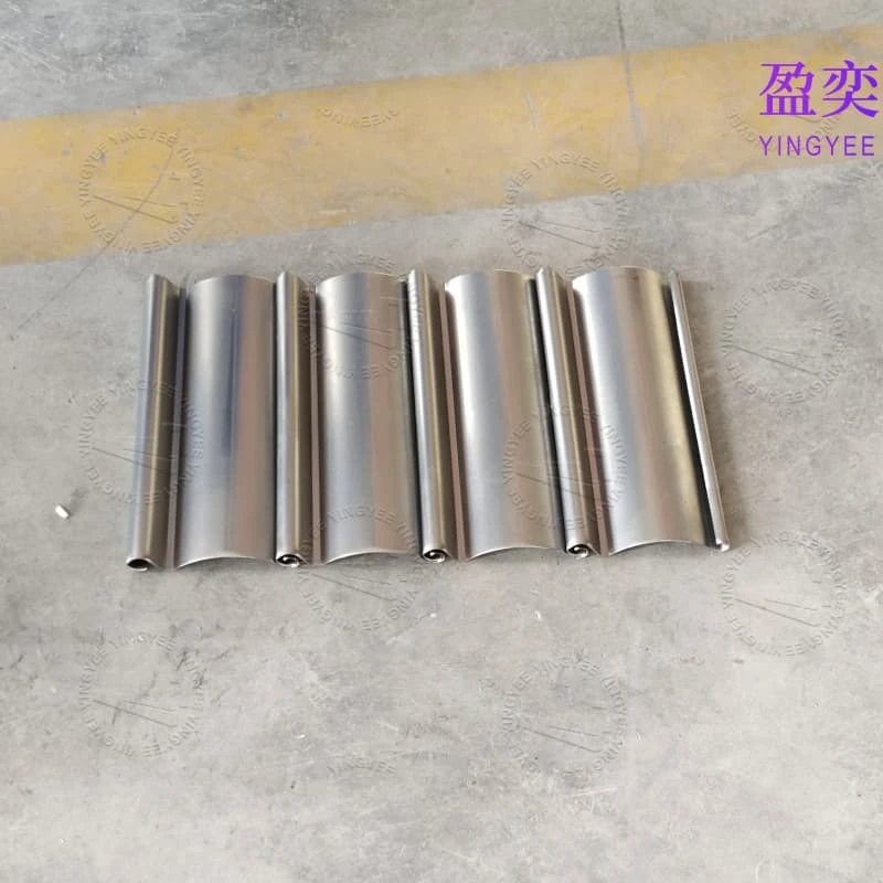 roller shutter door forming machine