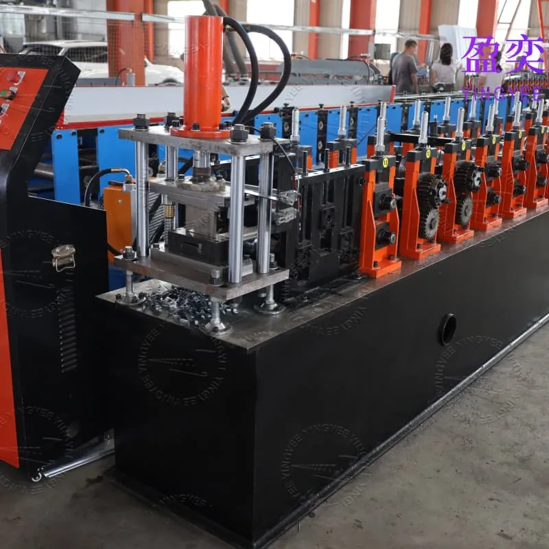 roller shutter door forming machine
