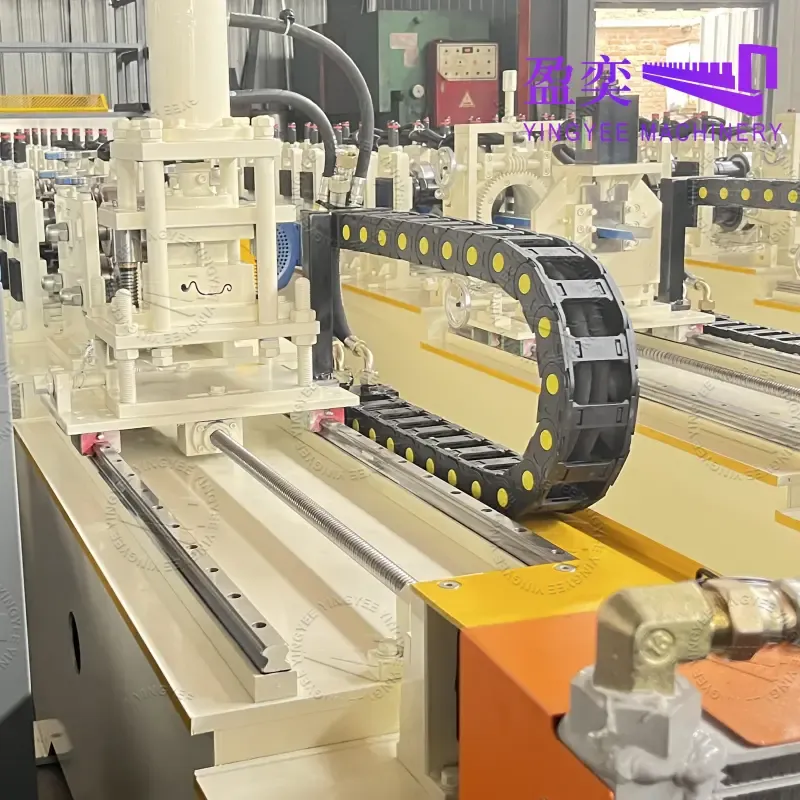 roller shutter door forming machine