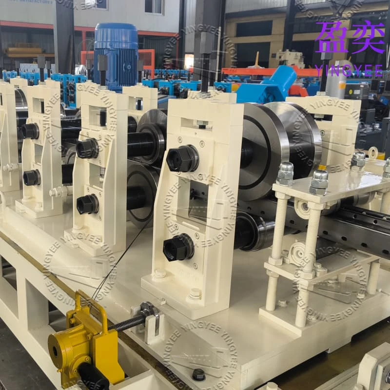 Storage rack roll forming machine