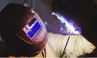 Explosion of acid tank during welding repair