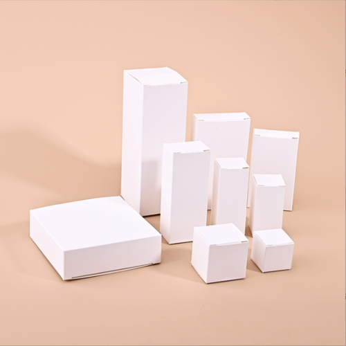 White cardboard box 350g（3*3）